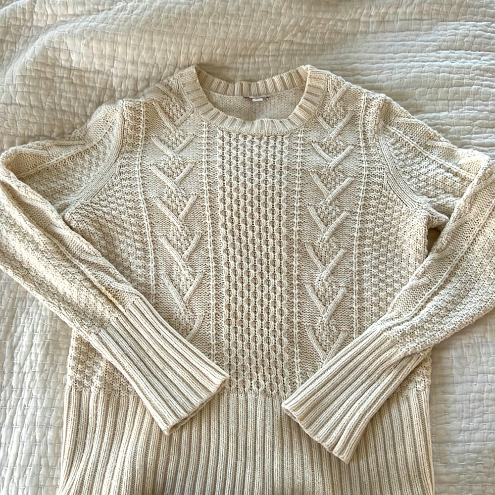 Womens Gap Cableknit Cream sweater